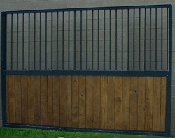 10 ft grilled modular stall panel