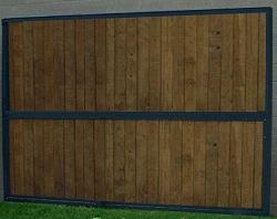 10 ft solid modular stall wall